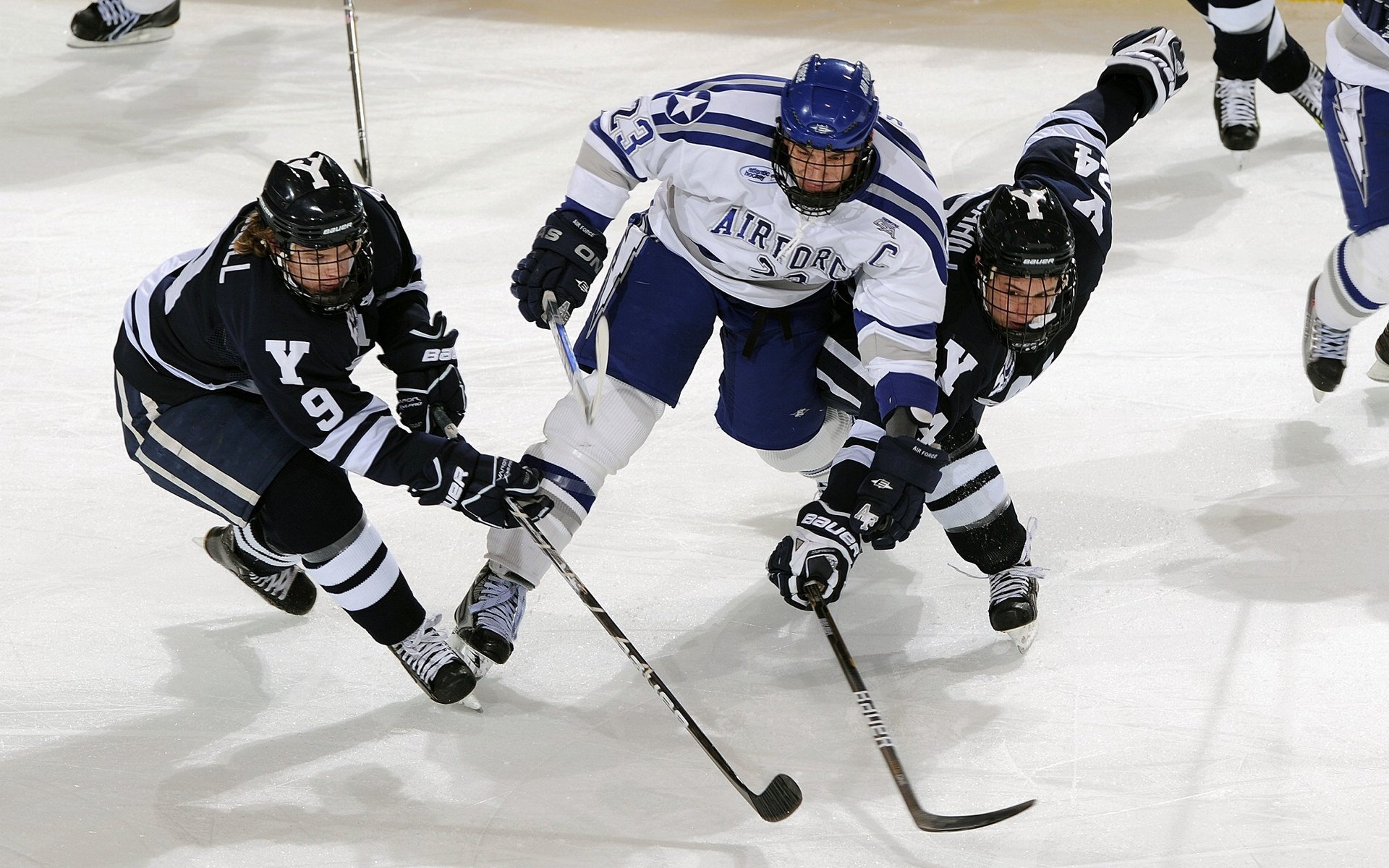 开云综合服务-内线得分手的策应能力如何提升，内线策应战术  第5张