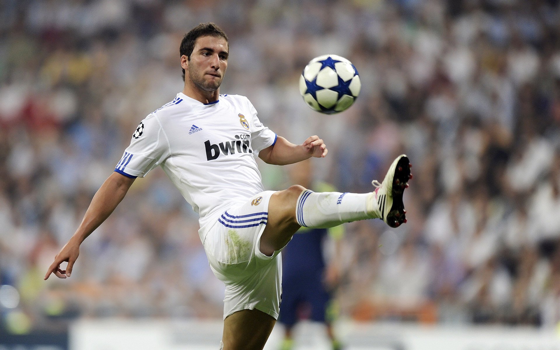 新晋主力首次担纲重任完成自我突破引发热议